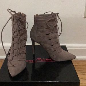 Anne Michelle boots